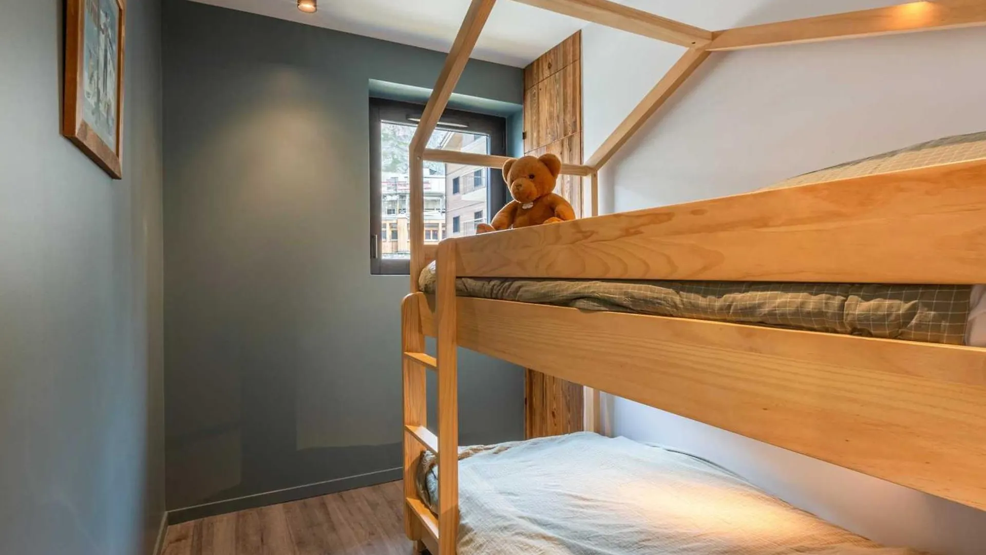 Apartment Bel Appartement Avec Wifi, Garage, Cheminee Et Grande Terrasse Au Pied Des Pistes A Val-D'Isere - Fr-1-694-325