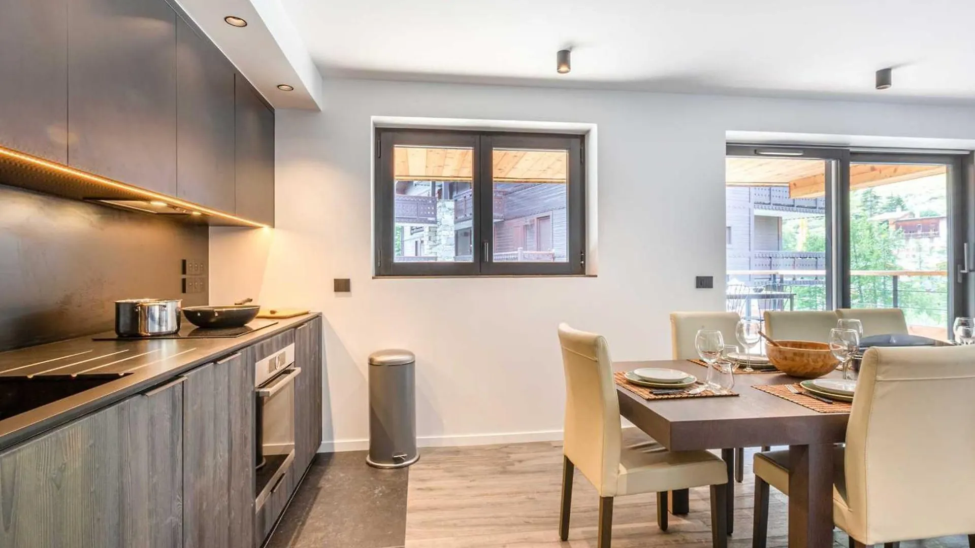 Bel Appartement Avec Wifi, Garage, Cheminee Et Grande Terrasse Au Pied Des Pistes A Val-D'Isere - Fr-1-694-325 France