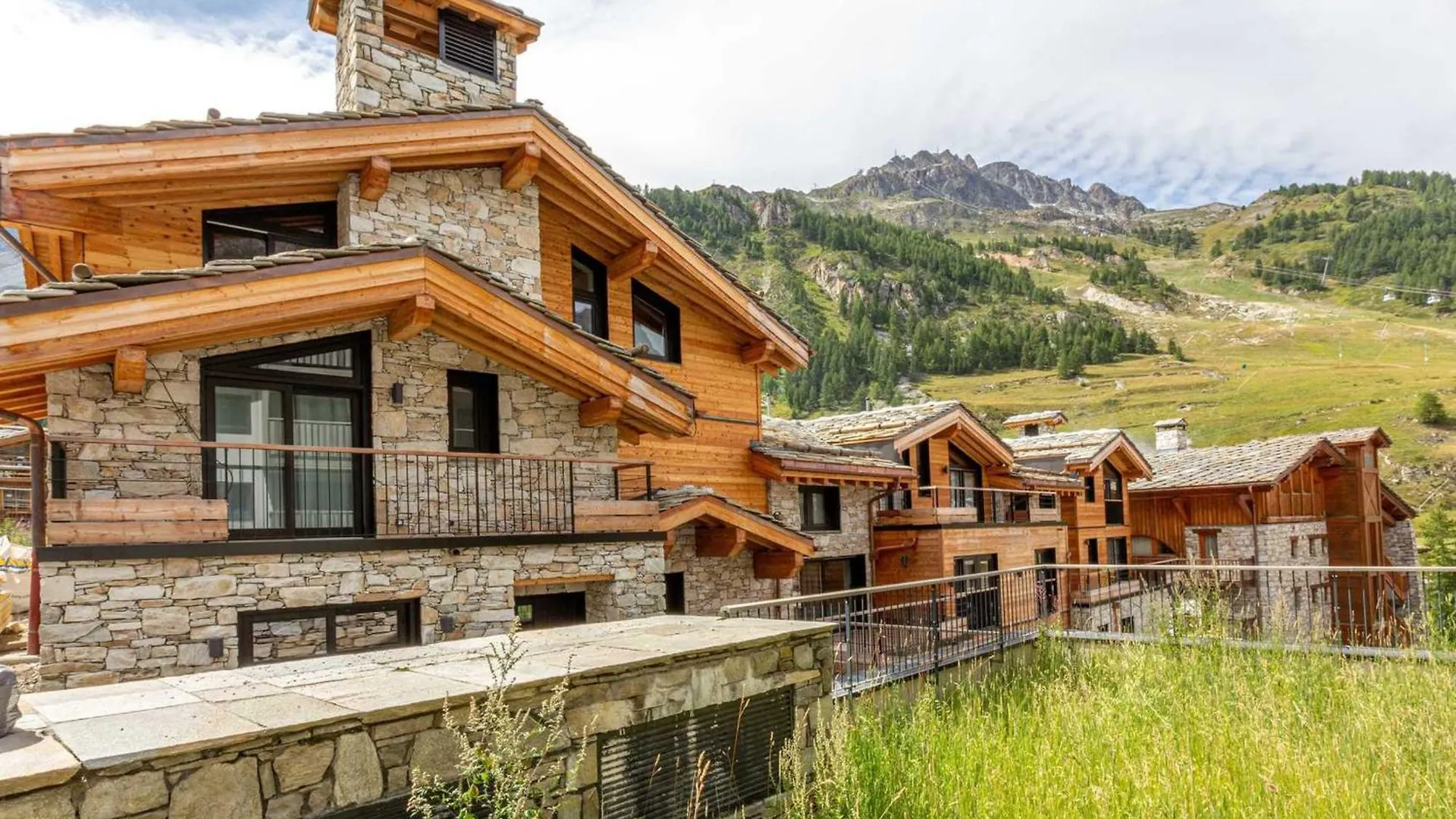 Bel Appartement Avec Wifi, Garage, Cheminee Et Grande Terrasse Au Pied Des Pistes A Val-D'Isere - Fr-1-694-325